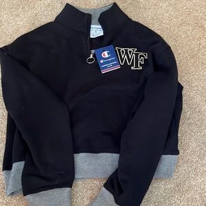 Womens pullover Wake Forest